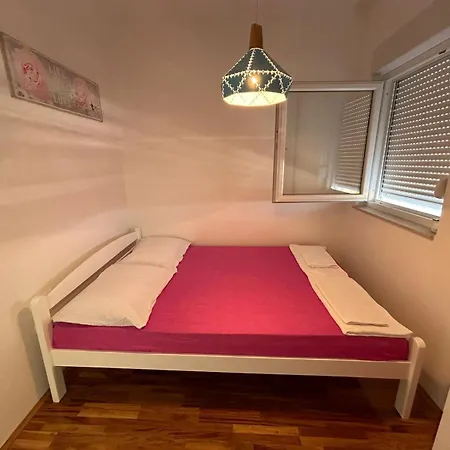 Διαμέρισμα Tina *